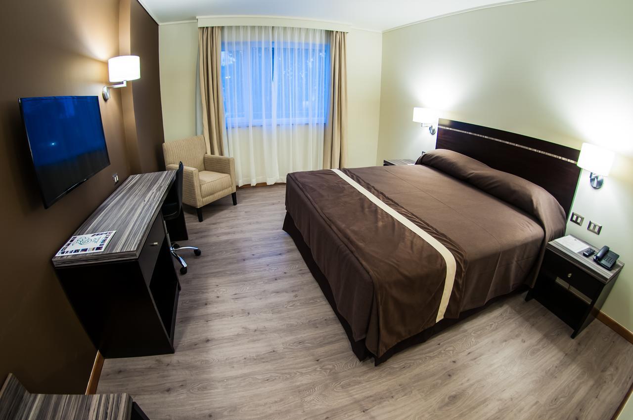 Hotel Diego De Almagro Curico Esterno foto